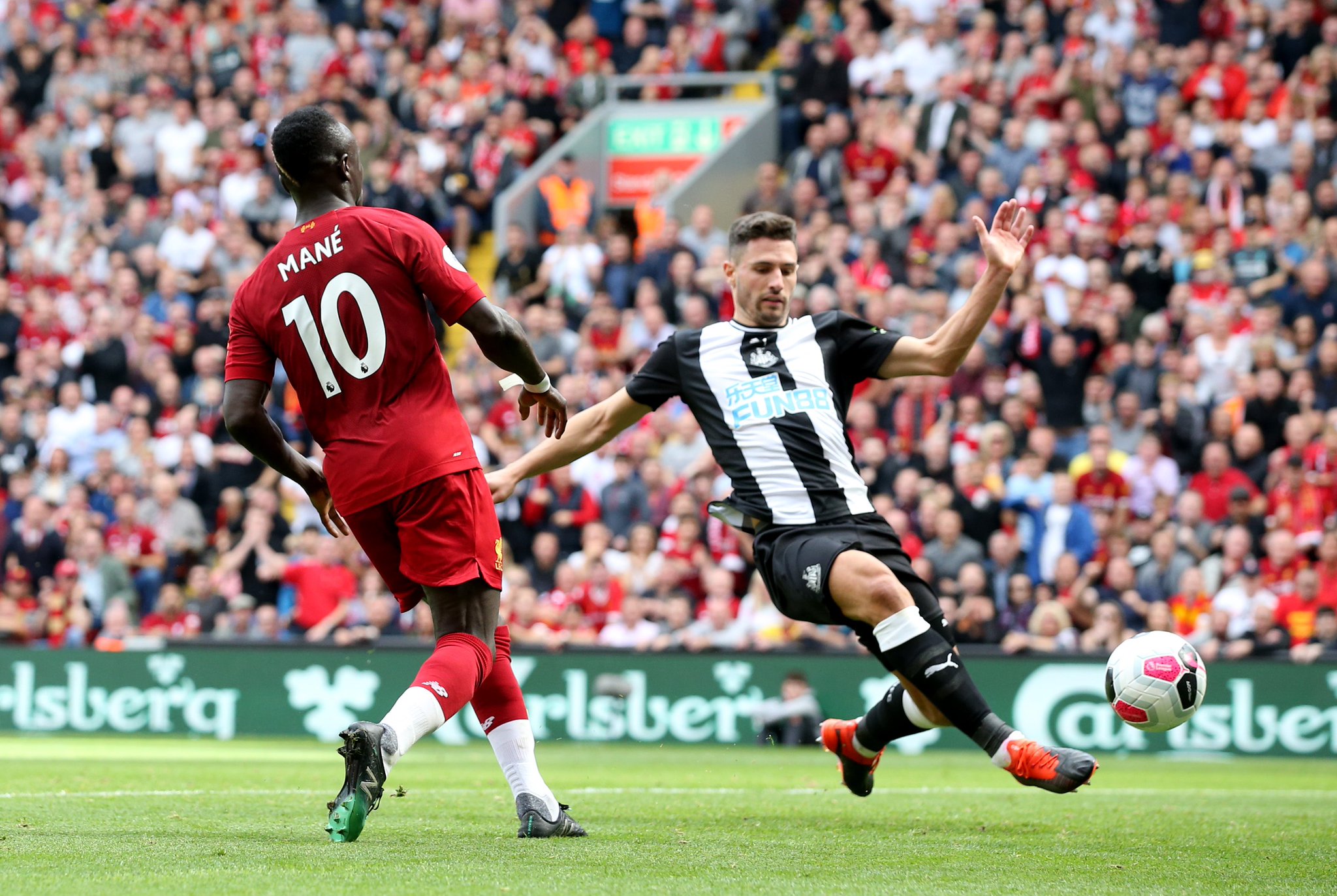 也使得他在 也使得他在